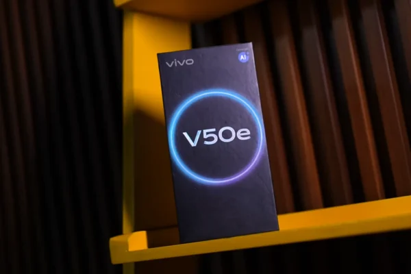 Vivo V50e
